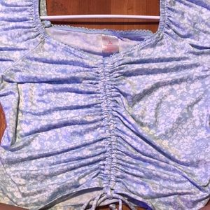 A medium short sleeve shirt